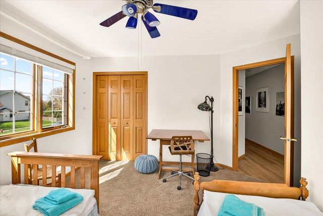 1205 Greenbrier Drive, Waunakee, WI 53597