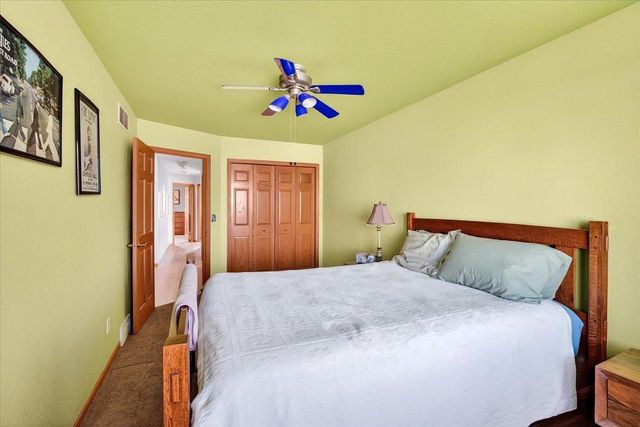 1205 Greenbrier Drive, Waunakee, WI 53597