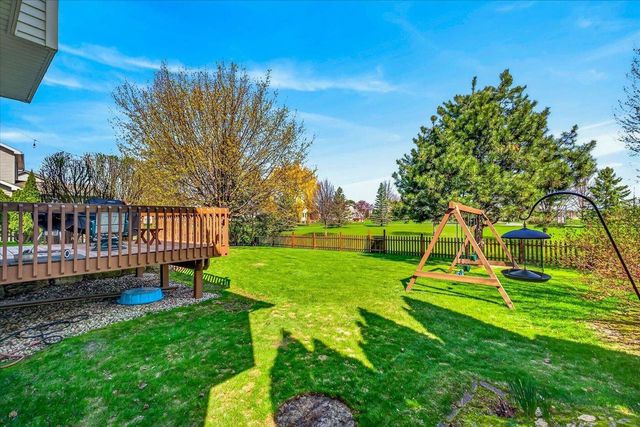 1205 Greenbrier Drive, Waunakee, WI 53597
