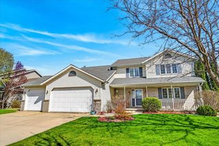 1205 Greenbrier Drive, Waunakee, WI 53597