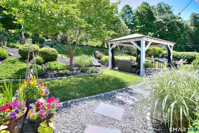 25 Block Farm Road, Monroe, CT 06468