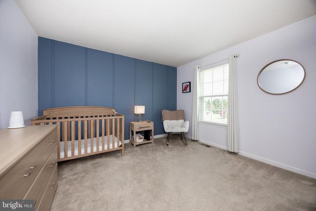 102 DAGUE FARM DR, Coatesville, PA 19320