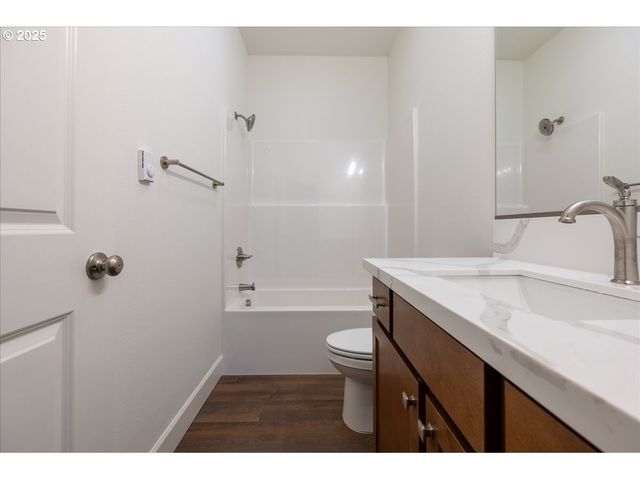 6915 N Smith St, Portland, OR 97203