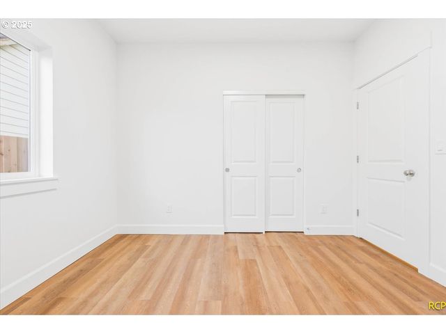 6915 N Smith St, Portland, OR 97203