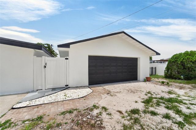 608 N ECHO DRIVE, Brandon, FL 33511