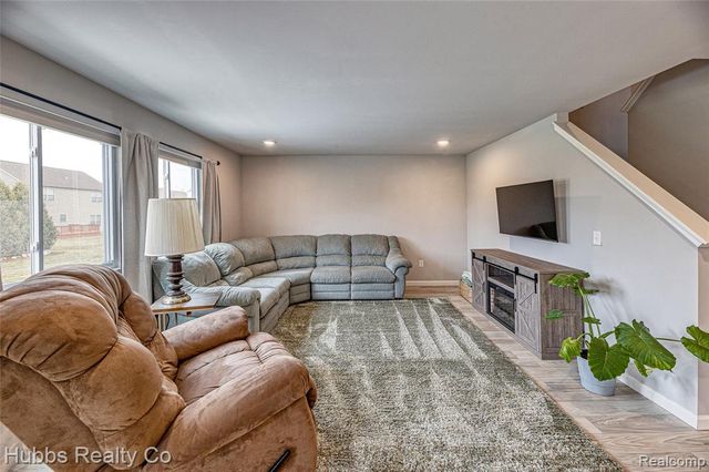 7340 Westminster Circle, Grand Blanc, MI 48439