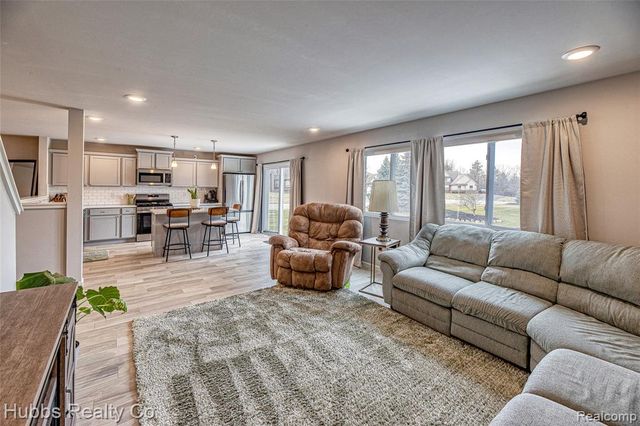 7340 Westminster Circle, Grand Blanc, MI 48439