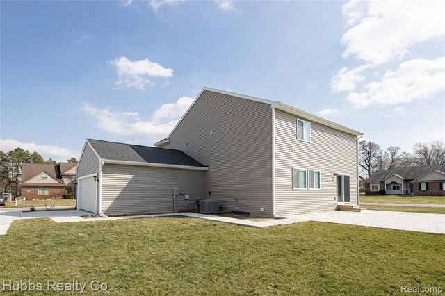 7340 Westminster Circle, Grand Blanc, MI 48439