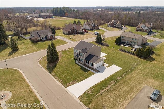 7340 Westminster Circle, Grand Blanc, MI 48439