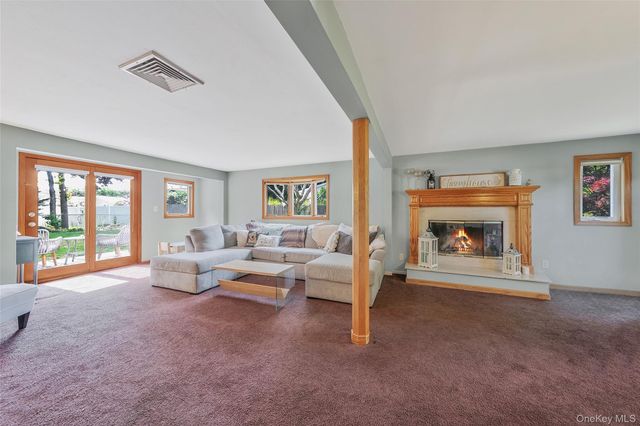 103 Stephen Road, Bayport, NY 11705