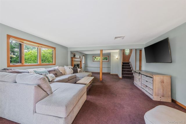 103 Stephen Road, Bayport, NY 11705
