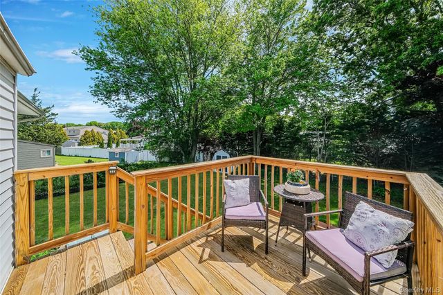 103 Stephen Road, Bayport, NY 11705