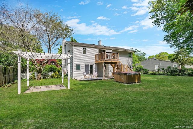 103 Stephen Road, Bayport, NY 11705
