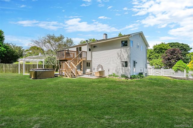 103 Stephen Road, Bayport, NY 11705