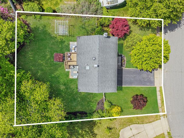 103 Stephen Road, Bayport, NY 11705