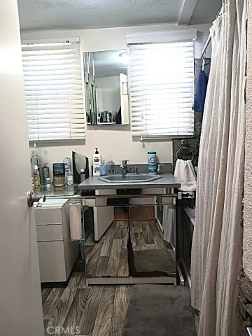 8715 S Van Ness, Inglewood, CA 90305