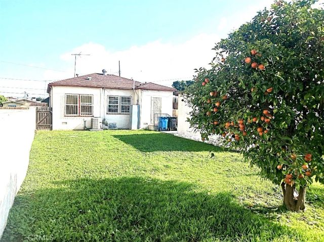 8715 S Van Ness, Inglewood, CA 90305