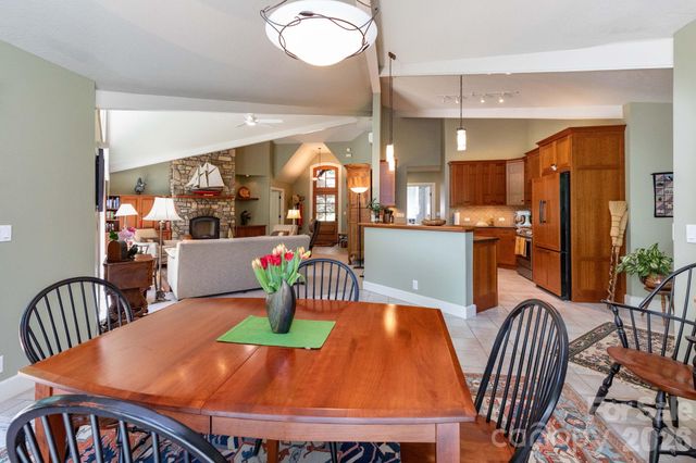 29 Gardner Drive, Asheville, NC 28803