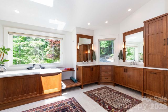 29 Gardner Drive, Asheville, NC 28803