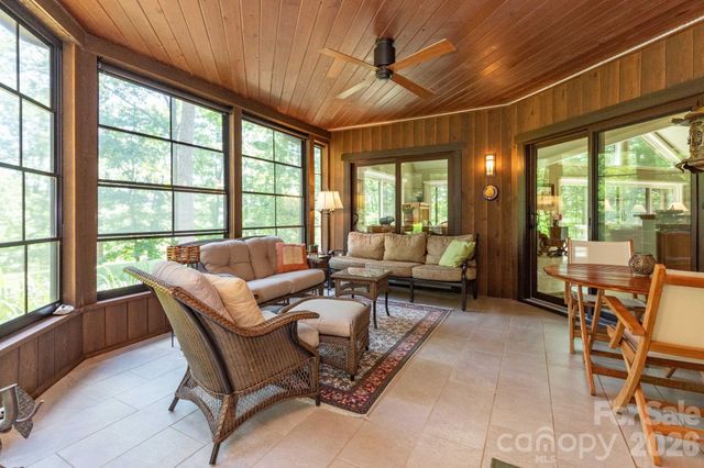 29 Gardner Drive, Asheville, NC 28803