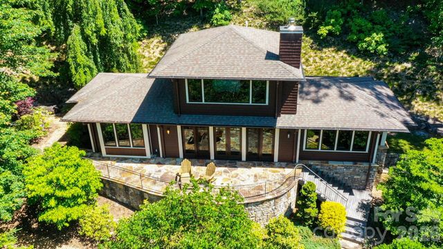 29 Gardner Drive, Asheville, NC 28803