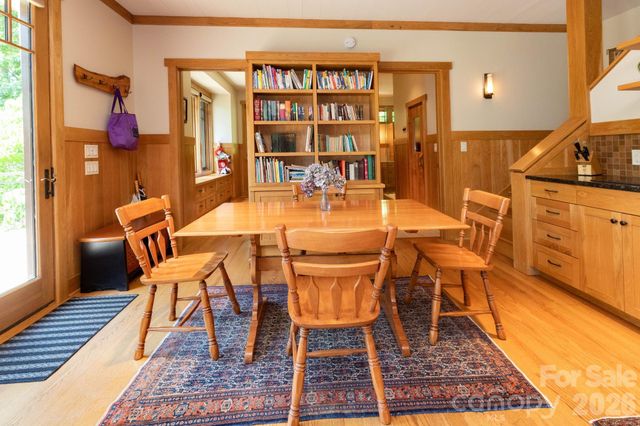 29 Gardner Drive, Asheville, NC 28803