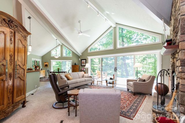 29 Gardner Drive, Asheville, NC 28803