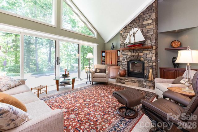 29 Gardner Drive, Asheville, NC 28803