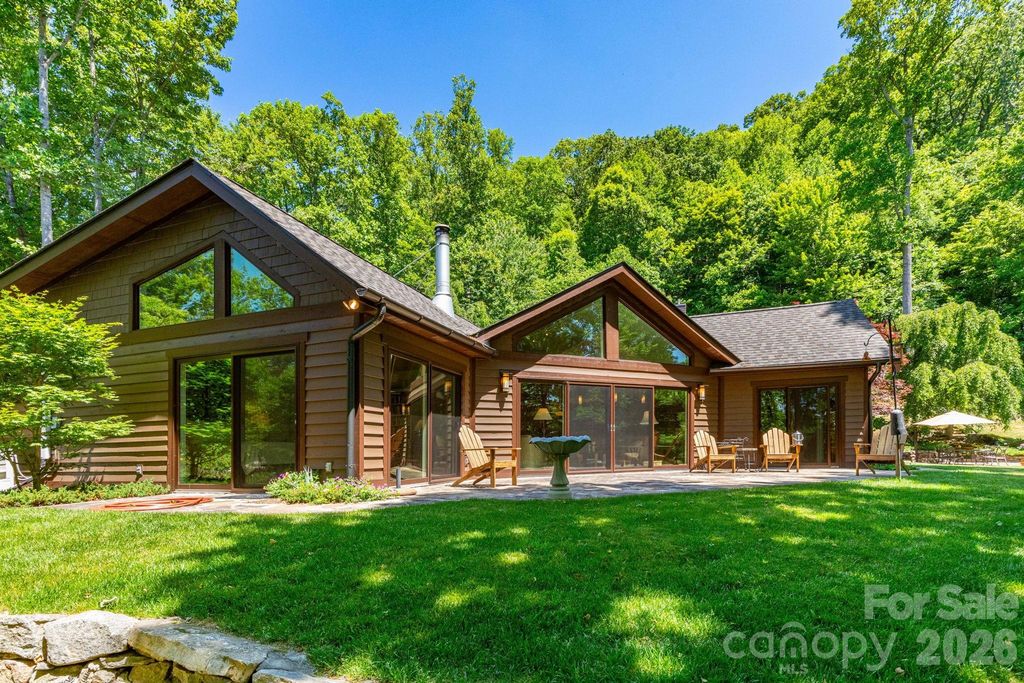 29 Gardner Drive, Asheville, NC 28803