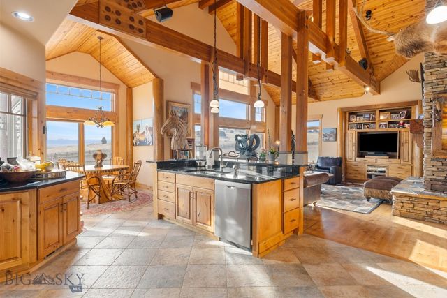 330 Yucca Pass Road, Manhattan, MT 59741