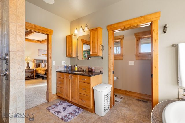 330 Yucca Pass Road, Manhattan, MT 59741