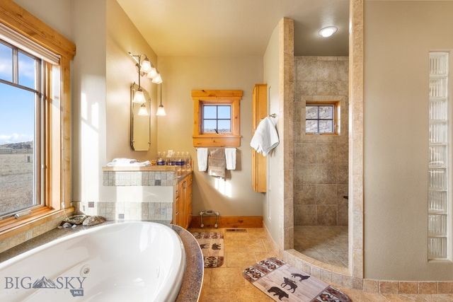 330 Yucca Pass Road, Manhattan, MT 59741