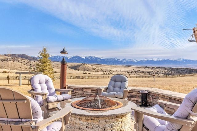 330 Yucca Pass Road, Manhattan, MT 59741