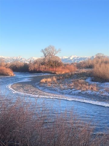 330 Yucca Pass Road, Manhattan, MT 59741