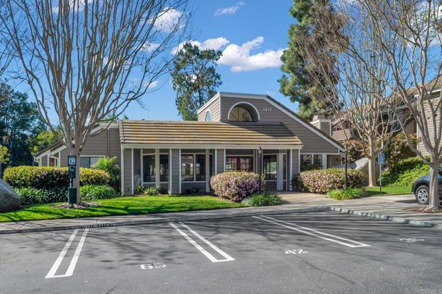 1091 Shadowridge Drive 118, Vista, CA 92081