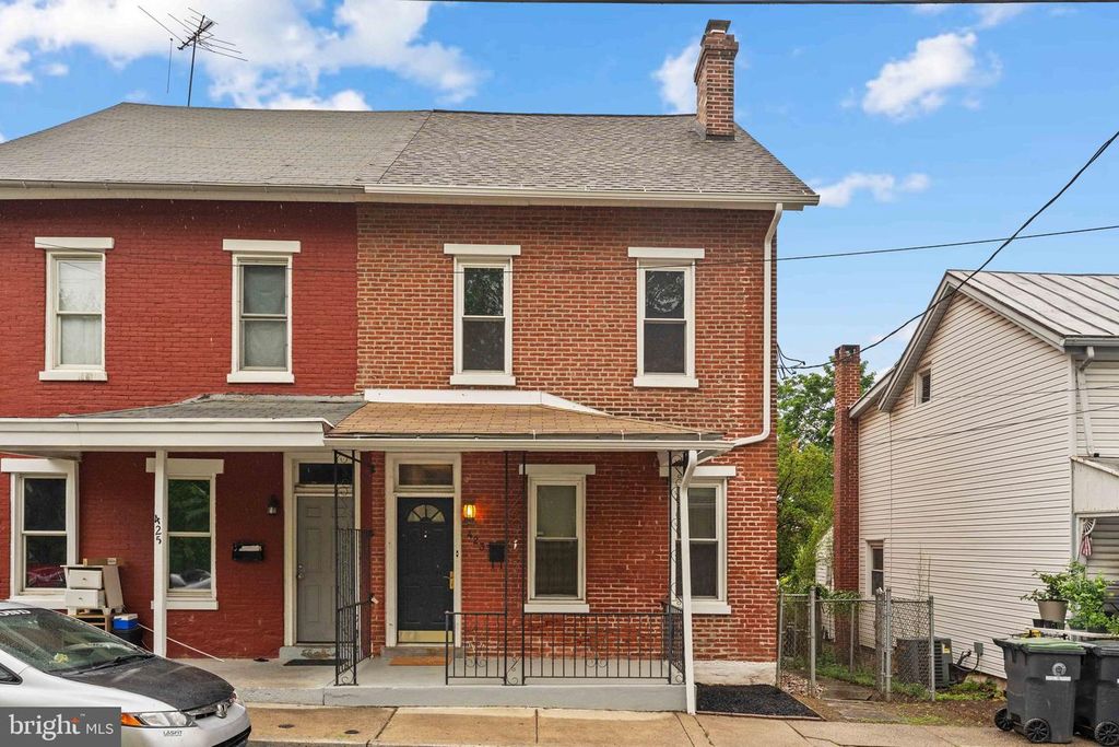 423 BRECKENRIDGE ST, Phoenixville, PA 19460