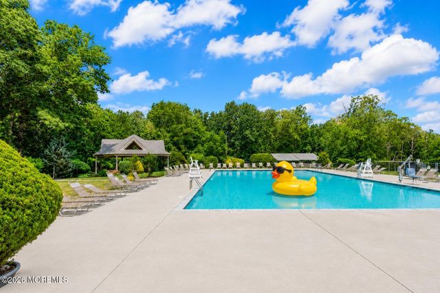 220 Azalea Circle, Jackson, NJ 08527