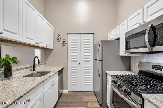 220 Azalea Circle, Jackson, NJ 08527