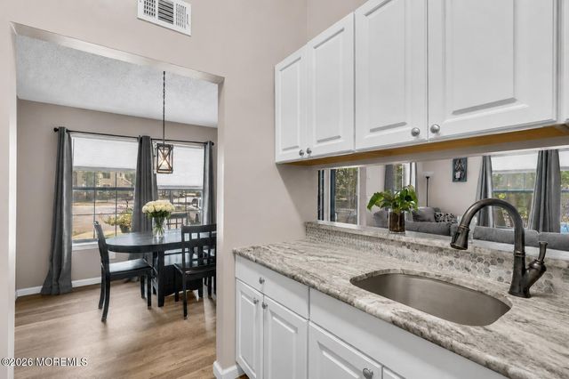 220 Azalea Circle, Jackson, NJ 08527