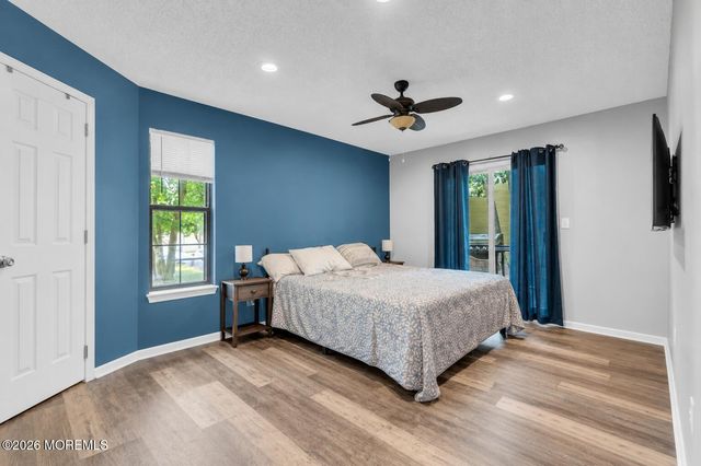 220 Azalea Circle, Jackson, NJ 08527