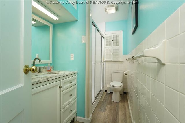 6551 Roosevelt Avenue, Charleston, WV 25304