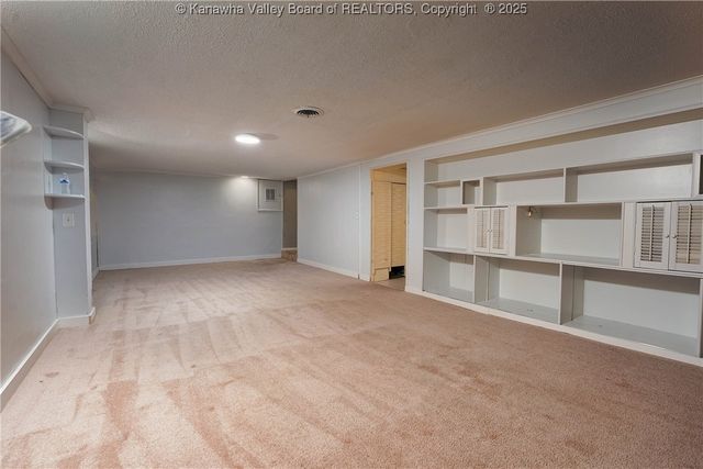 6551 Roosevelt Avenue, Charleston, WV 25304