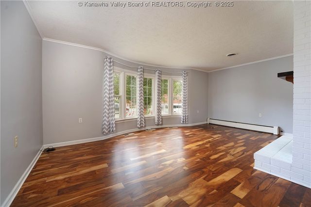 6551 Roosevelt Avenue, Charleston, WV 25304