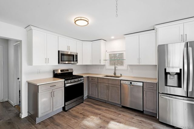 476 Coldenham Road, Walden, NY 12586