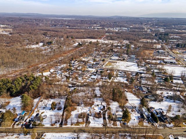 476 Coldenham Road, Walden, NY 12586