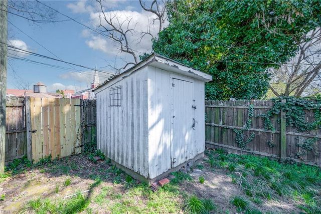 56 Poplar AVE, Newport News, VA 23607