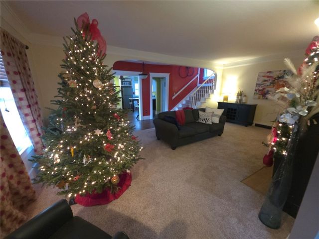 2144 Grande Avenue SE, Cedar Rapids, IA 52403