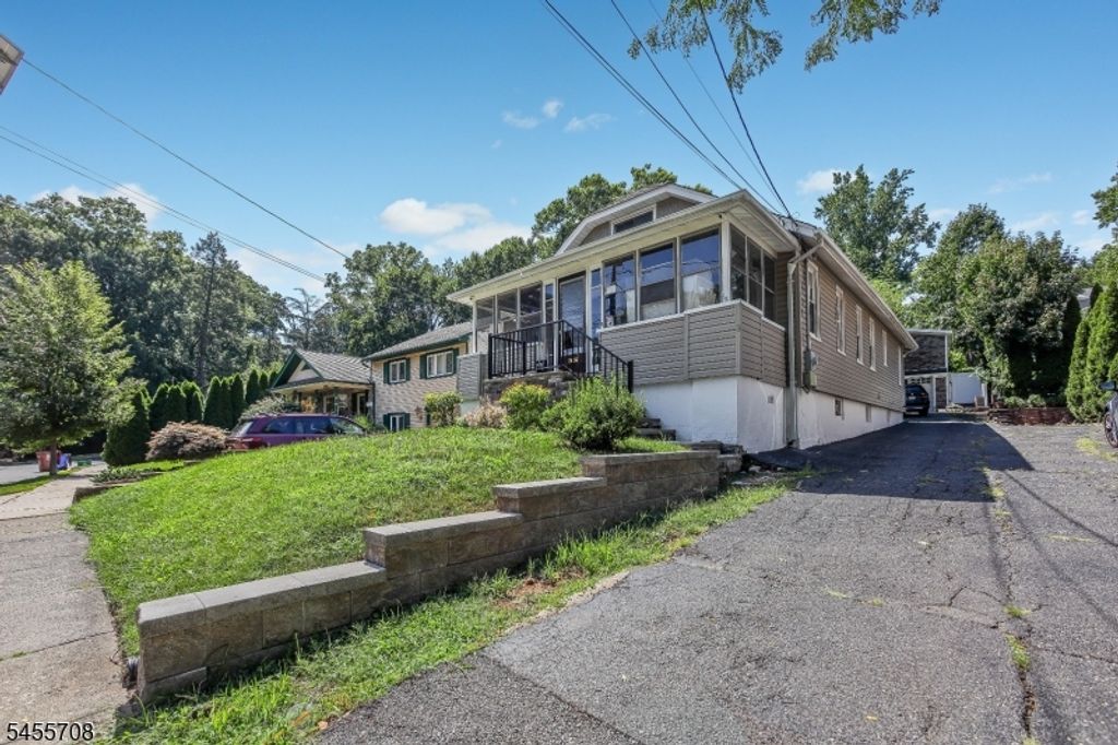13 Cottage Pl, Nutley Twp., NJ 07110 — photo 2