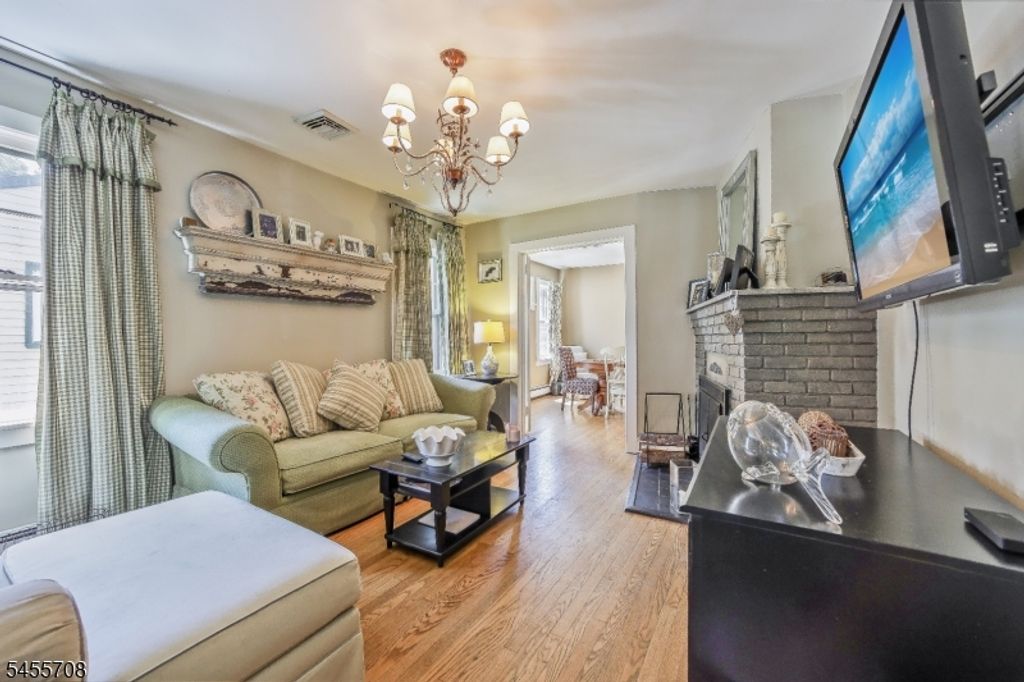 13 Cottage Pl, Nutley Twp., NJ 07110 — photo 5
