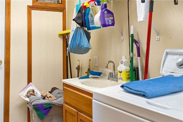 951 Alberty Lane, Westville, OK 74965